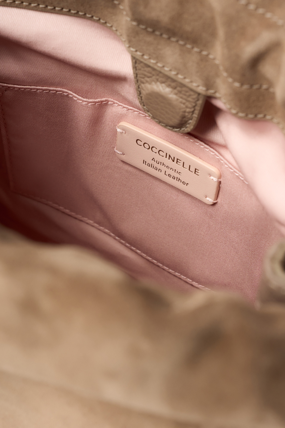 Женский Coccinelle Сумка DULSE из натуральной замши (цвет ), артикул E1SS6110201 | Фото 4