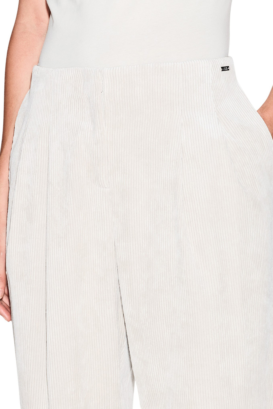 Брюки вельветовые|Основной цвет:Бежевый Женский Armani Exchange Брюки вельветовые (цвет ), артикул XW001268-AF16202 | Фото 5