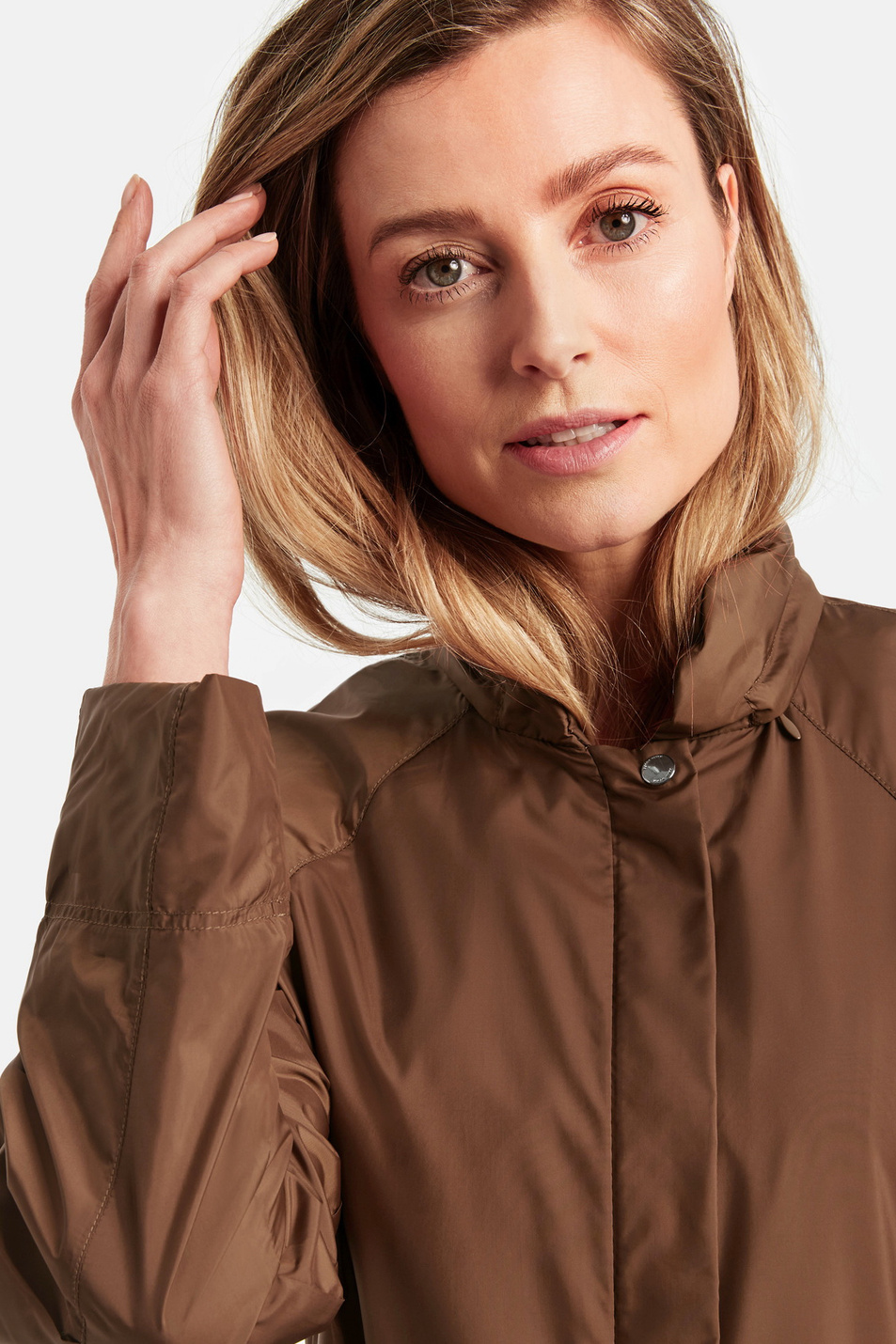 Женский Gerry Weber Плащ со скрытым капюшоном (цвет ), артикул 350007-31131 | Фото 5