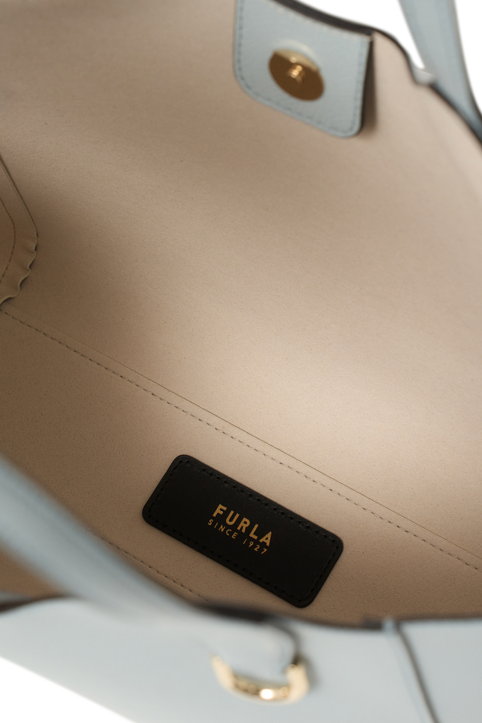 Женский Furla Сумка Lea Tote M (цвет ), артикул WB02036-ARE000 | Фото 5