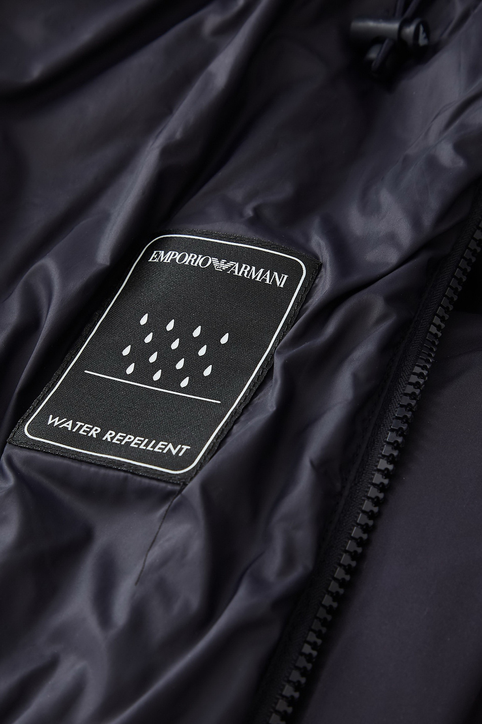 Женский Emporio Armani Пальто стеганое из водоотталкивающего материала с капюшоном (цвет ), артикул 6G2L74-2NUYZ | Фото 2