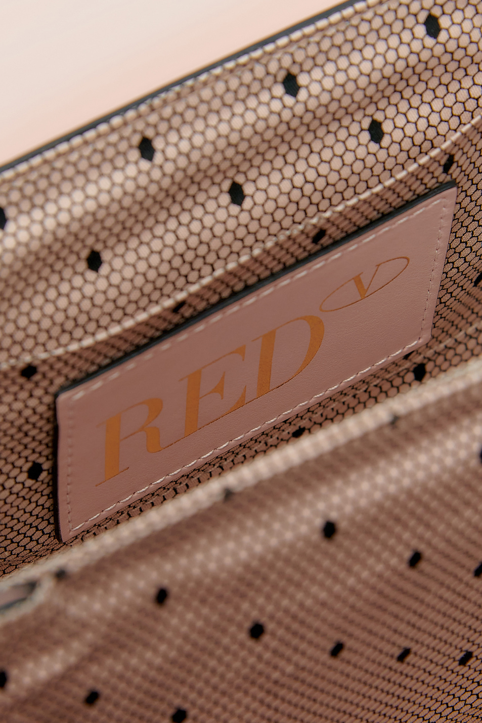 Red Valentino Сумка из натуральной кожи с ручкой-бантом (цвет ), артикул VQ2B0C28VFV | Фото 4