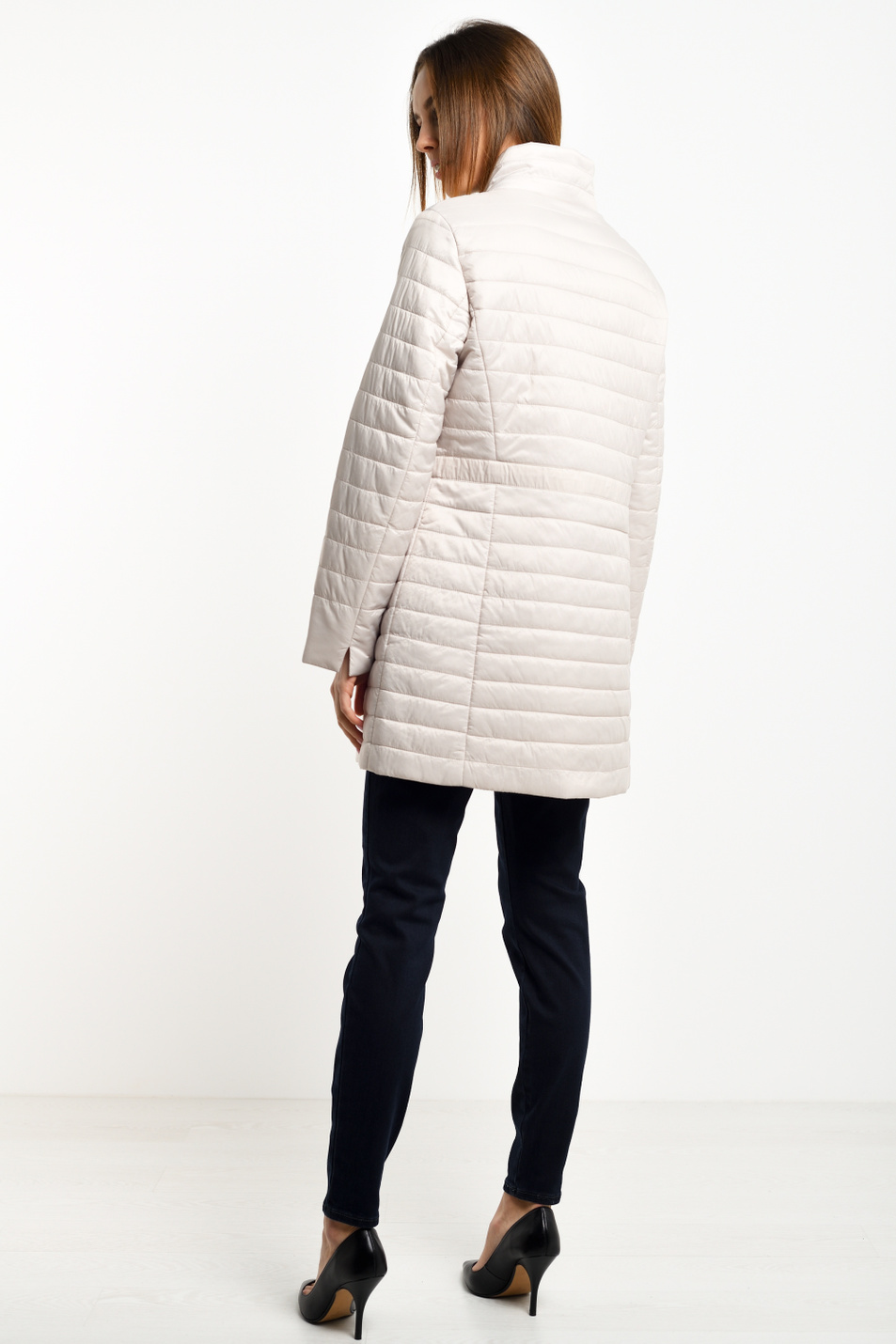 Женский Gerry Weber Плащ стеганый с утеплителем на двухсторонней молнии (цвет ), артикул 350219-31179 | Фото 4