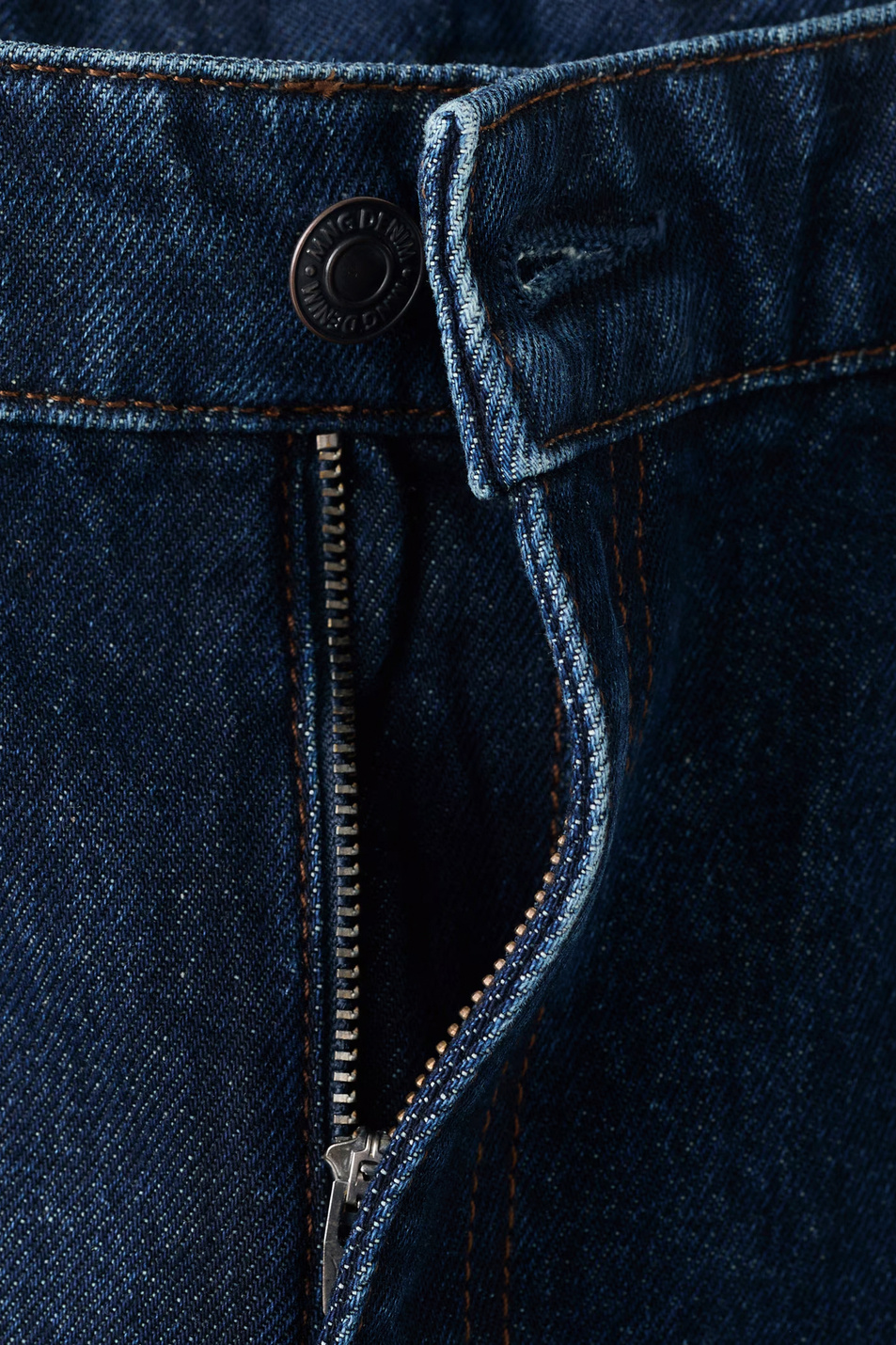 Мужской Mango Man Джинсы BOB из хлопка (цвет ), артикул 27024430 | Фото 5