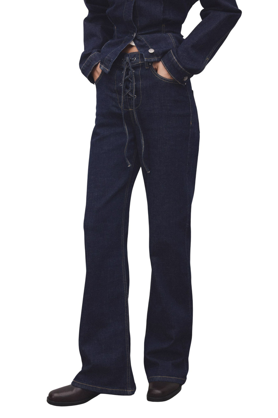 Женский Mango Джинсы FLOR расклешенные (цвет ), артикул 17079119 | Фото 3