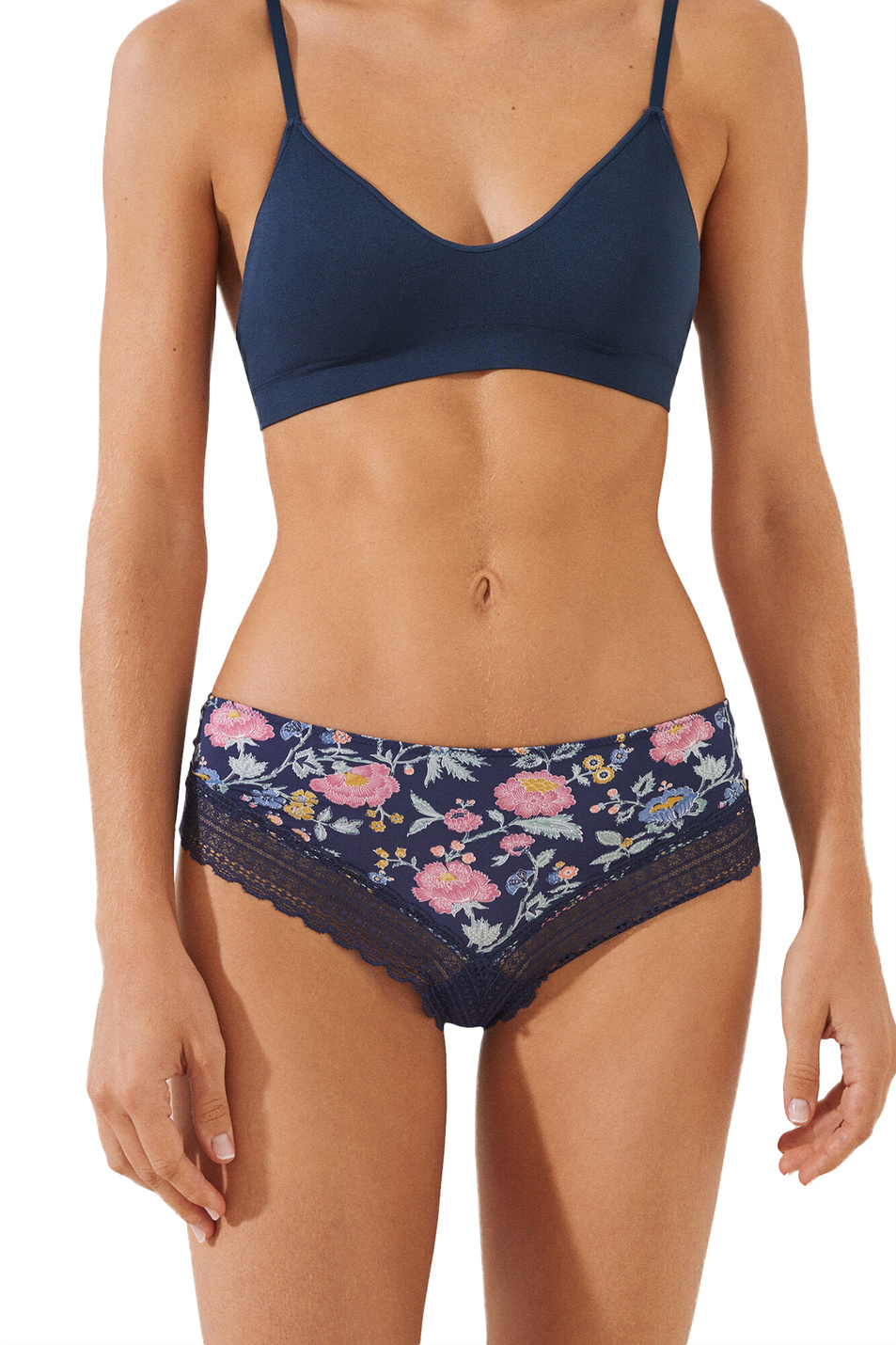 Женский Women'secret Трусы из микрофибры с цветочным принтом (цвет ), артикул 0874438 | Фото 1