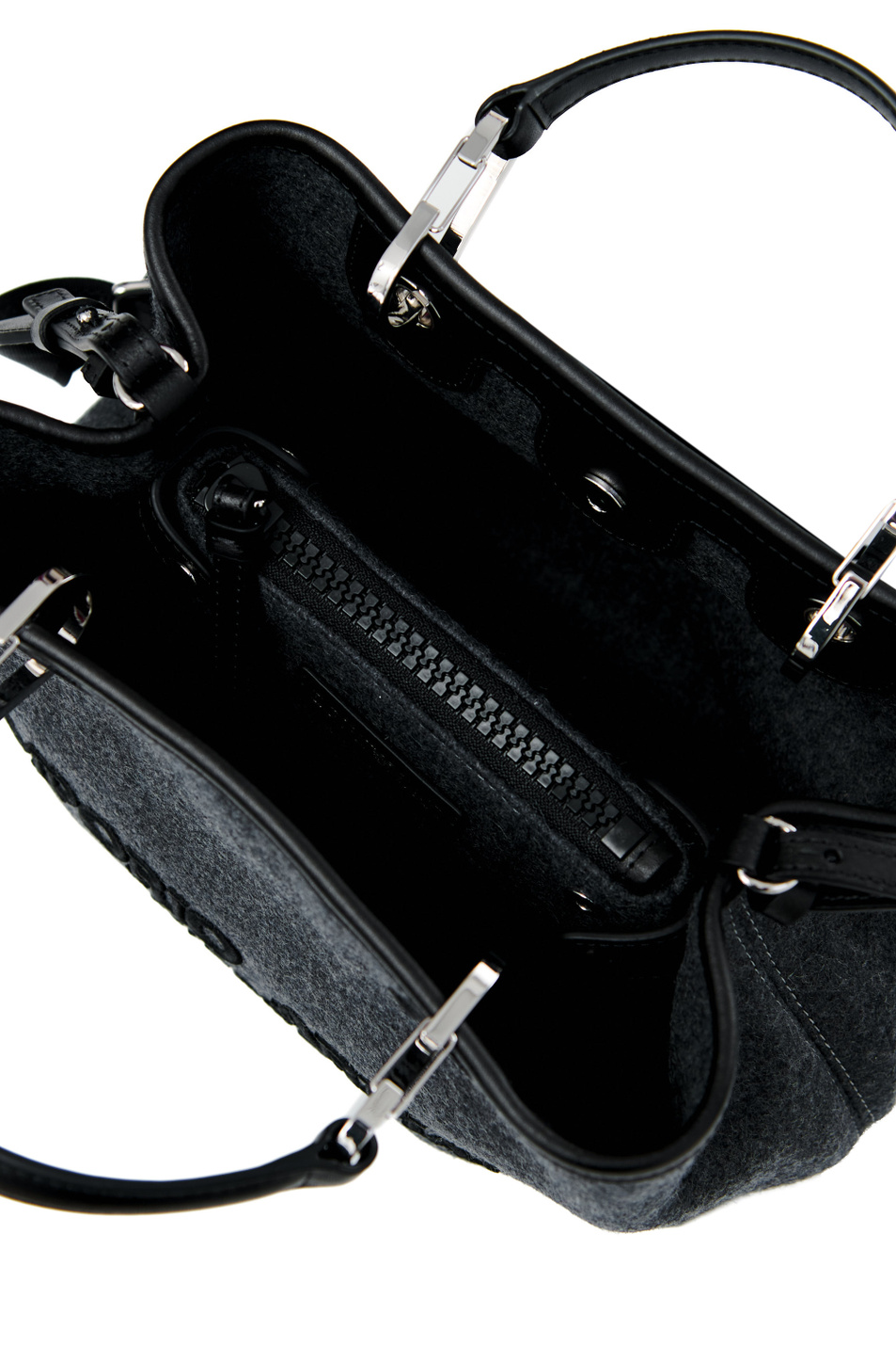 Сумка из натуральной кожи с логотипом|Основной цвет:Графит Женский Emporio Armani Сумка из натуральной кожи с логотипом (цвет ), артикул Y3D166-Y333E | Фото 4