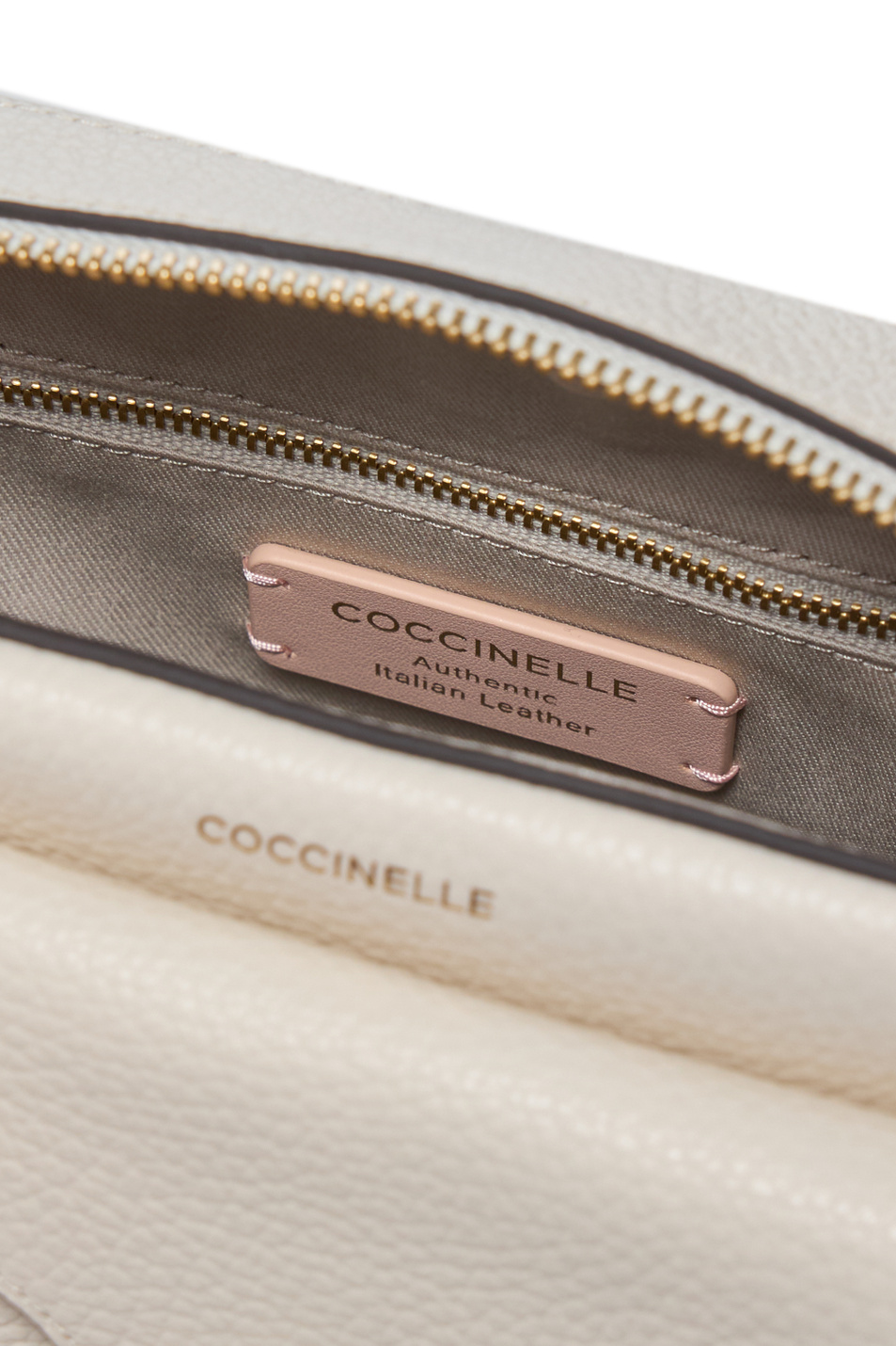 Женский Coccinelle Сумка BEAT из натуральной кожи (цвет ), артикул E1NOF150201 | Фото 4