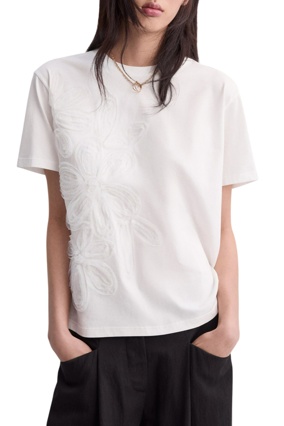 Женский Mango Футболка JAZMIN с цветочной вышивкой (цвет ), артикул 27005832 | Фото 3
