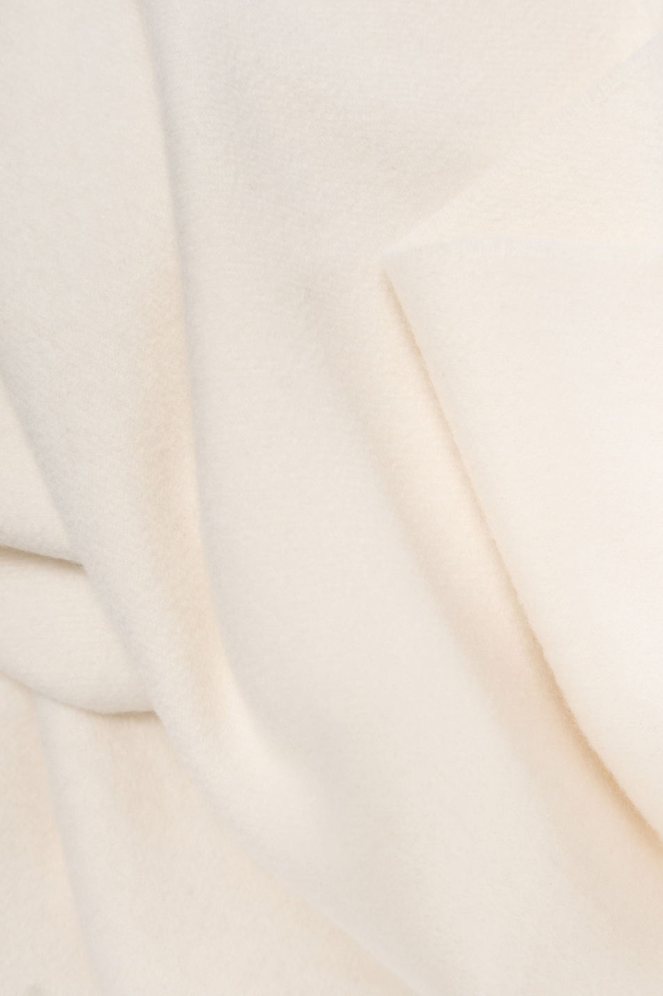 Женский Max Mara Шарф WSDALIA из кашемира с бахромой (цвет ), артикул 2524546311 | Фото 2