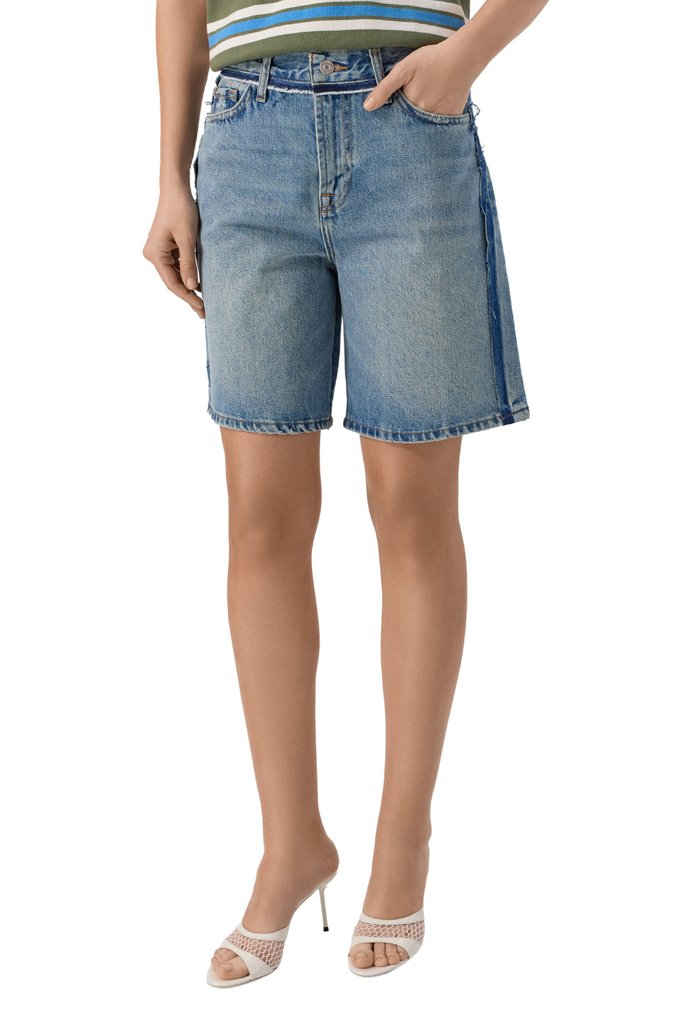 Женский 7 for all Mankind Шорты джинсовые LOLA из хлопка (цвет ), артикул 7U870E35 | Фото 4