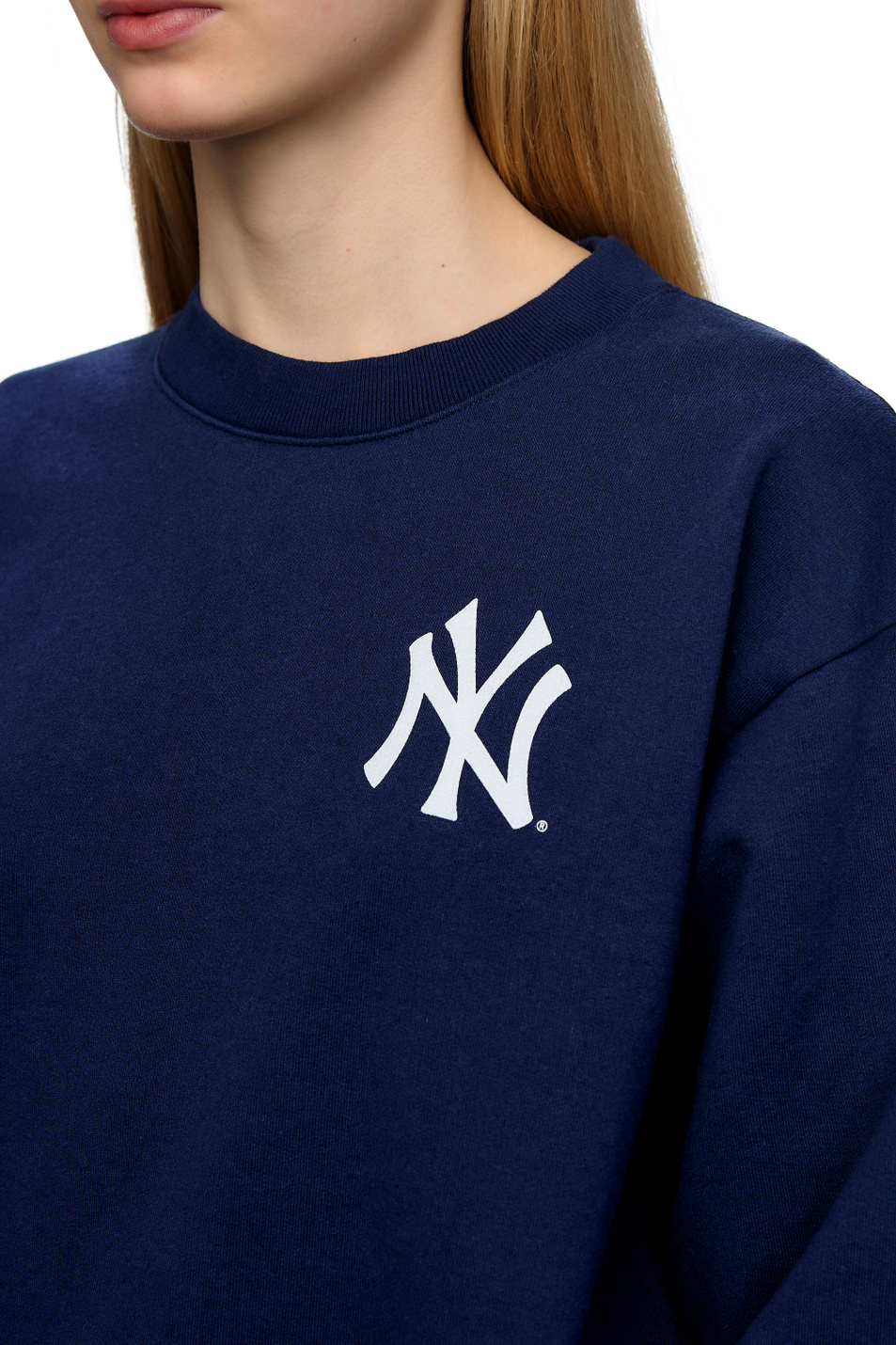 Женский Sporty & Rich Свитшот Yankees Serif Crewneck из хлопка (цвет ), артикул ST071505635BL32 | Фото 5