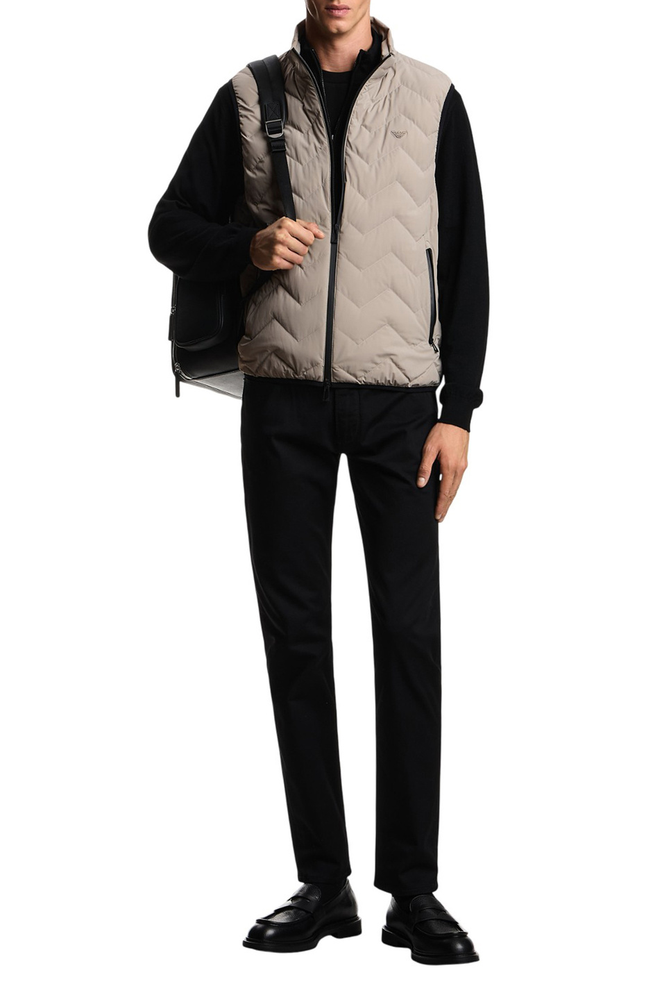Мужской Emporio Armani Жилет стеганый с пуховым наполнителем (цвет ), артикул EM004946-AF18499 | Фото 2