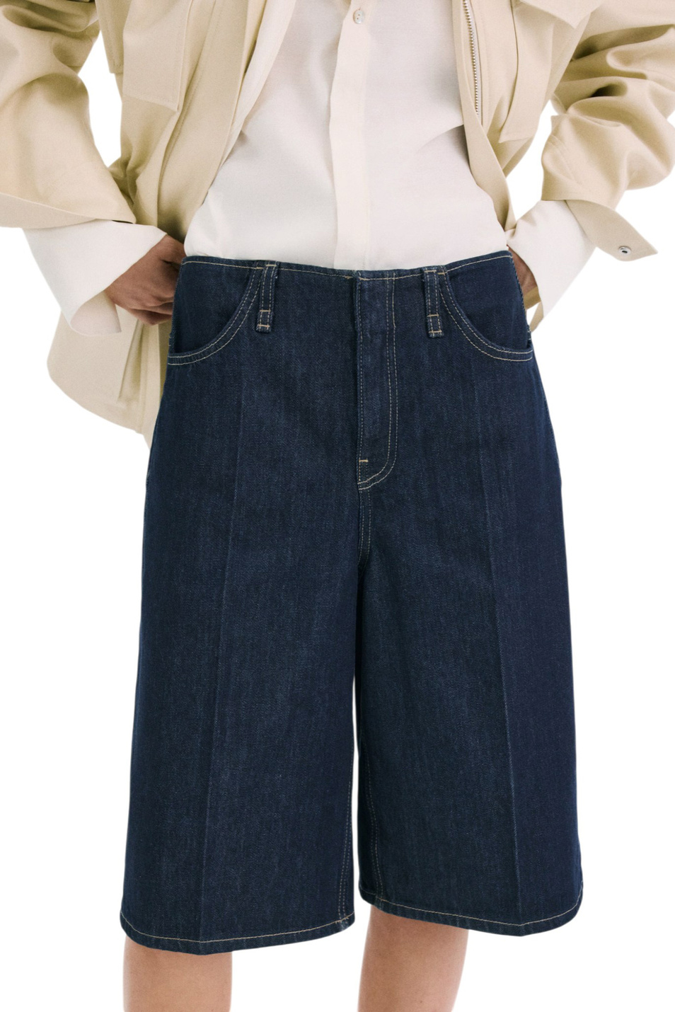 Женский Mango Шорты-бермуды джинсовые TONY со средней посадкой (цвет ), артикул 27067149 | Фото 3