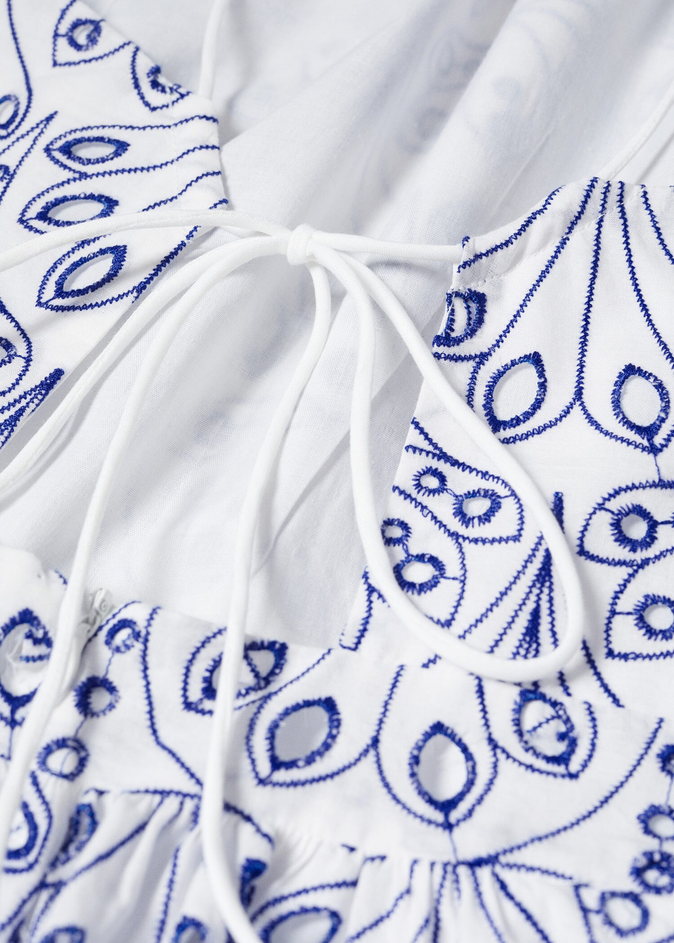 Женский Mango Платье ROSLINDA из натурального хлопка с вышивкой (цвет ), артикул 57050087 | Фото 4