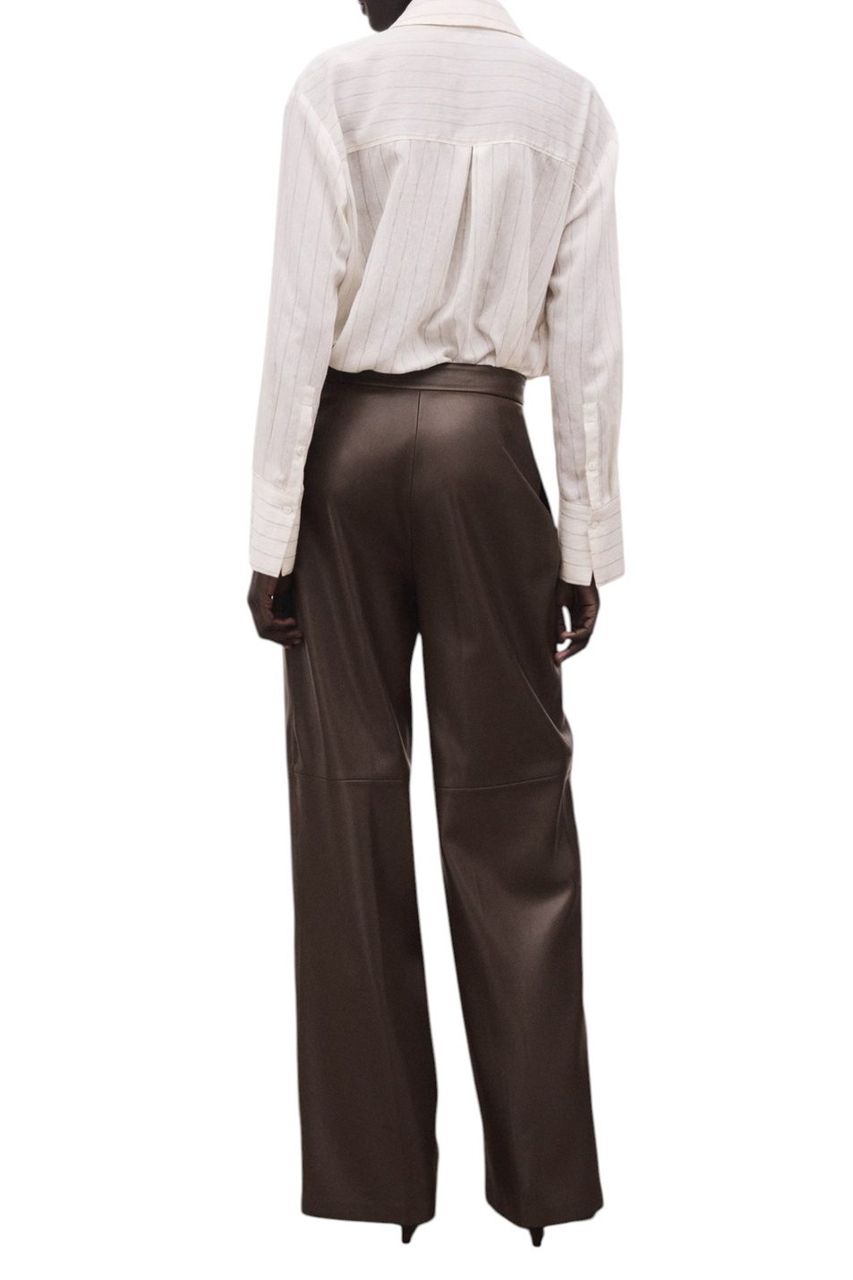 Женский Mango Брюки RIGA из искусственной кожи (цвет ), артикул 17085976 | Фото 4