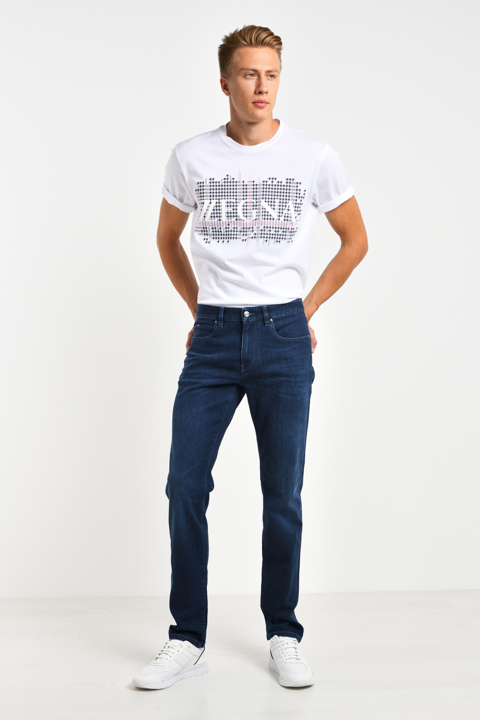 Мужской Zegna Джинсы (цвет ), артикул VV751-ZZ530-B06 | Фото 2