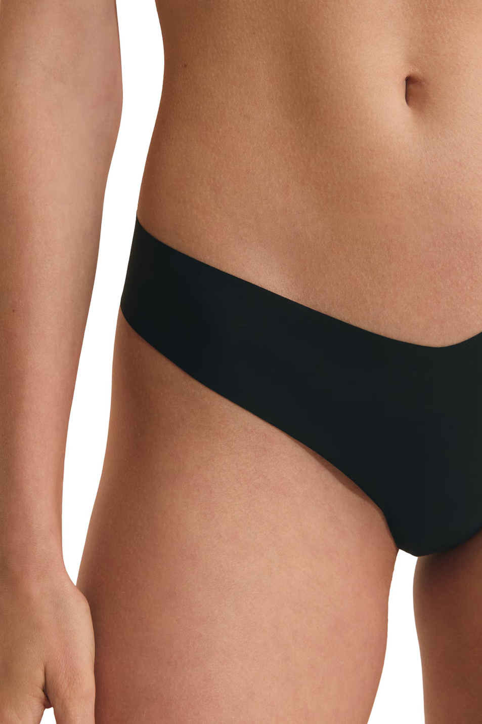 Женский Etam Стринги PURE INVISIBLE из микрофибры (цвет ), артикул 6560622 | Фото 4