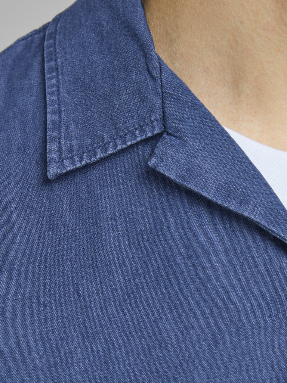 Мужской Jack & Jones Джинсовая рубашка JCOKEN (цвет ), артикул 12171333 | Фото 2