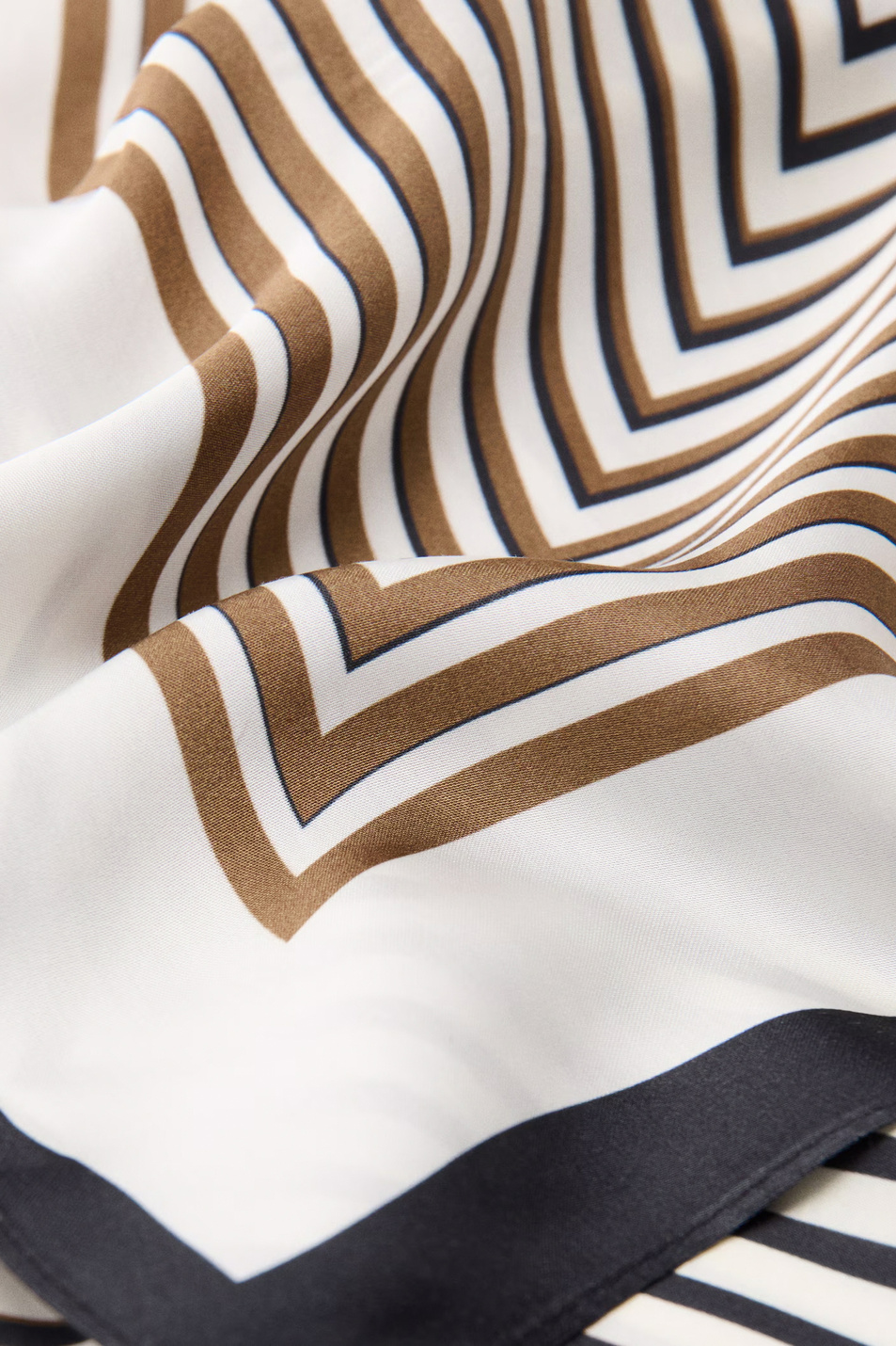 Женский Mango Платок GEOV с принтом (цвет ), артикул 27041203 | Фото 3