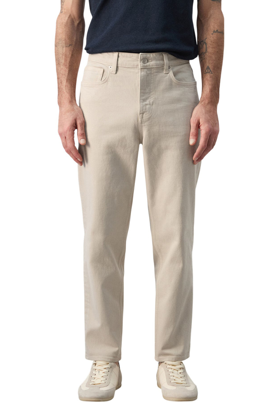 Мужской Mango Man Джинсы BENC однотонные (цвет ), артикул 27075940 | Фото 3