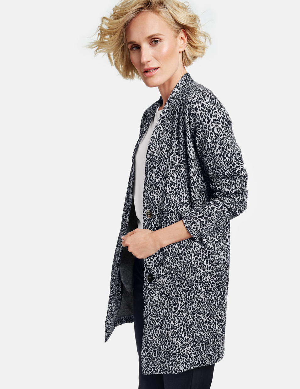 Женский Gerry Weber Брюки прямого кроя (цвет ), артикул 122887-44000 | Фото 4