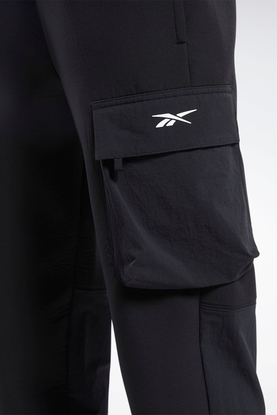 Женский Reebok Брюки спортивные Edgeworks (цвет ), артикул FT0847 | Фото 4