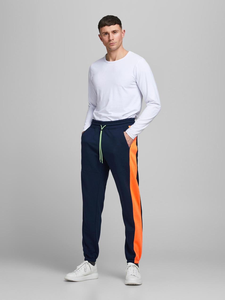 Jack & Jones Спортивные брюки GORDON JUX с лампасами (цвет ), артикул 12189307 | Фото 3