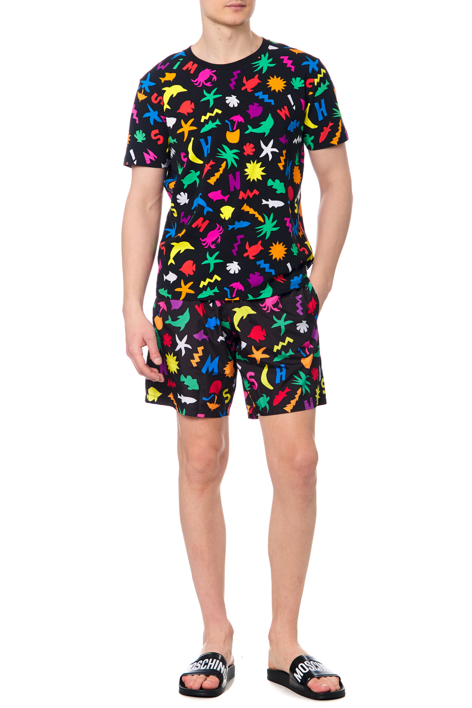 Мужской Moschino Шорты для плавания с принтом (цвет ), артикул A6106-2308 | Фото 2