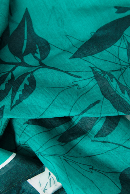 Платок из хлопка и шелка|Основной цвет:Зеленый|Артикул:700006-72006 | Фото 2