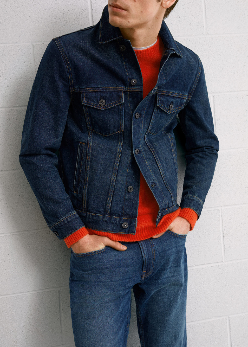Мужской Mango Man Куртка джинсовая RYAN6 (цвет ), артикул 67062877 | Фото 6