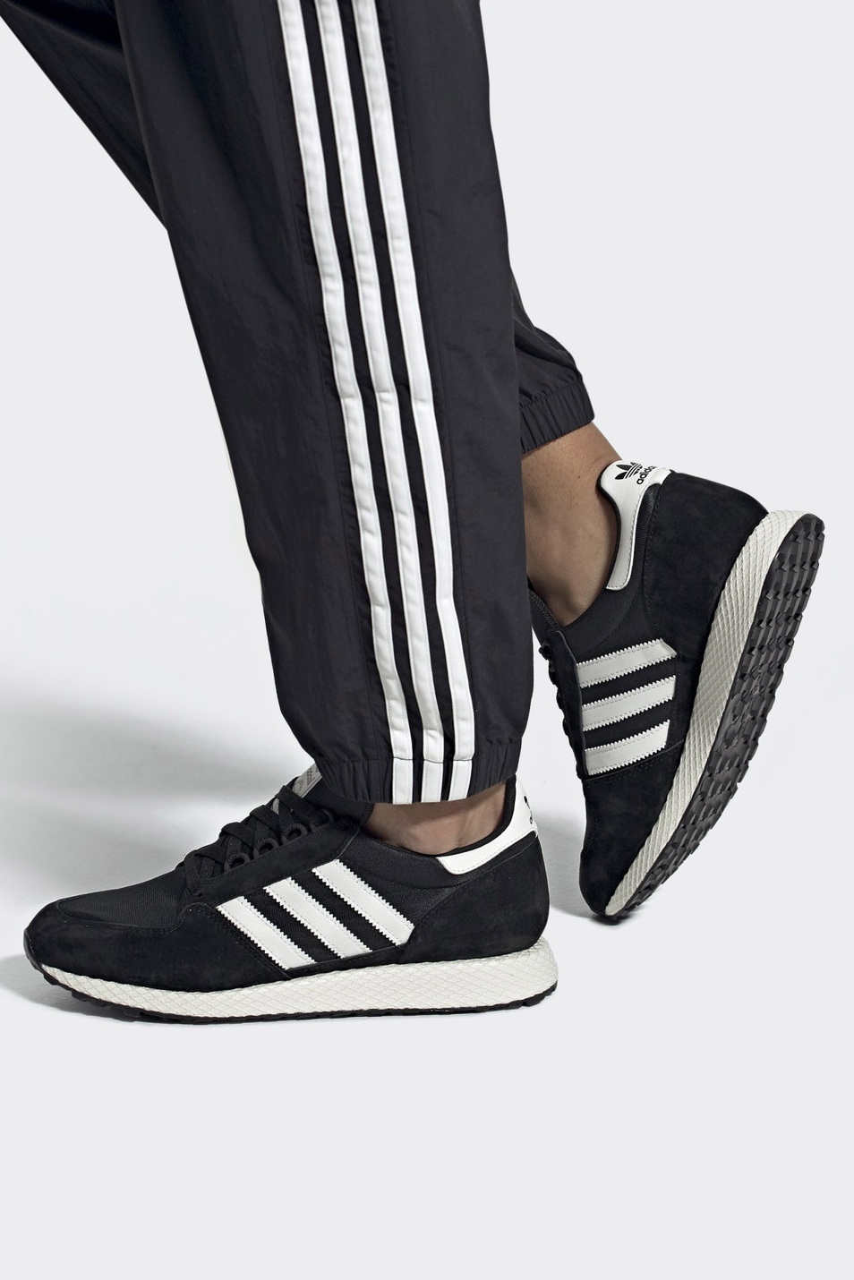 Мужской Adidas Кроссовки Forest Grove (цвет ), артикул EE5834 | Фото 2